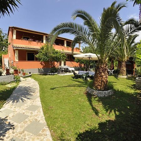 דאסיה Villa Toula מראה חיצוני תמונה